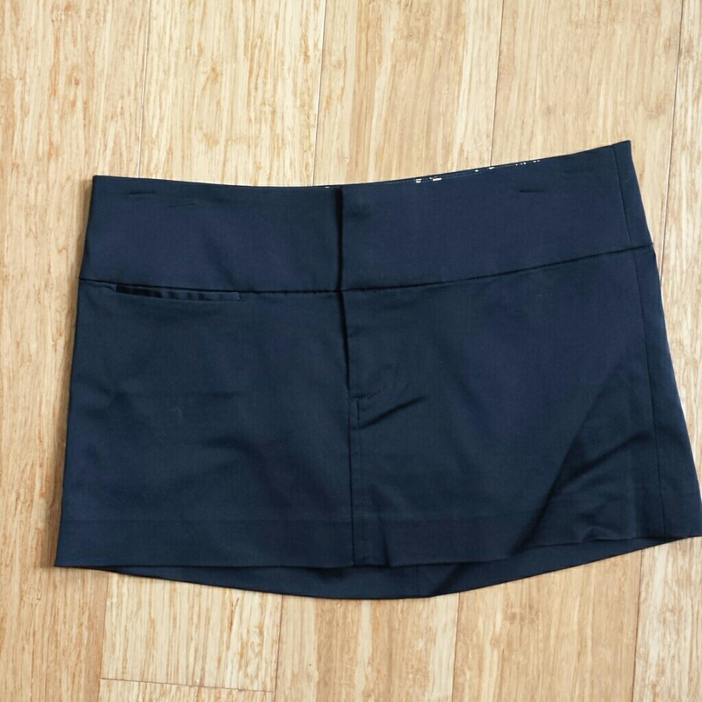 Black mini skirt.